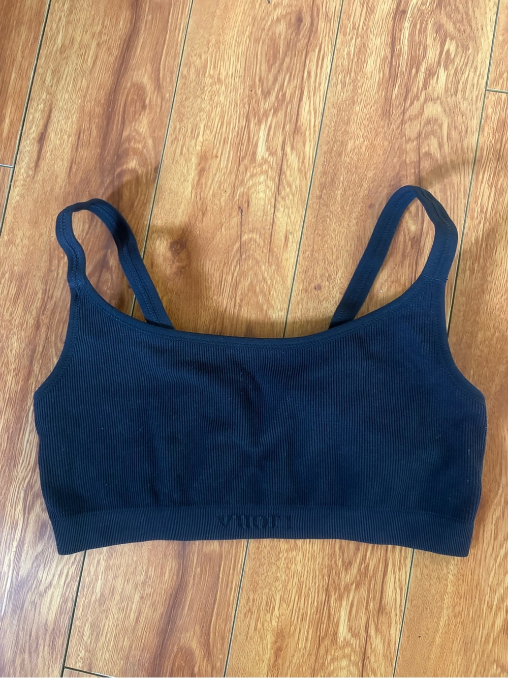 Vuori Ribbed sports bra in black/gray